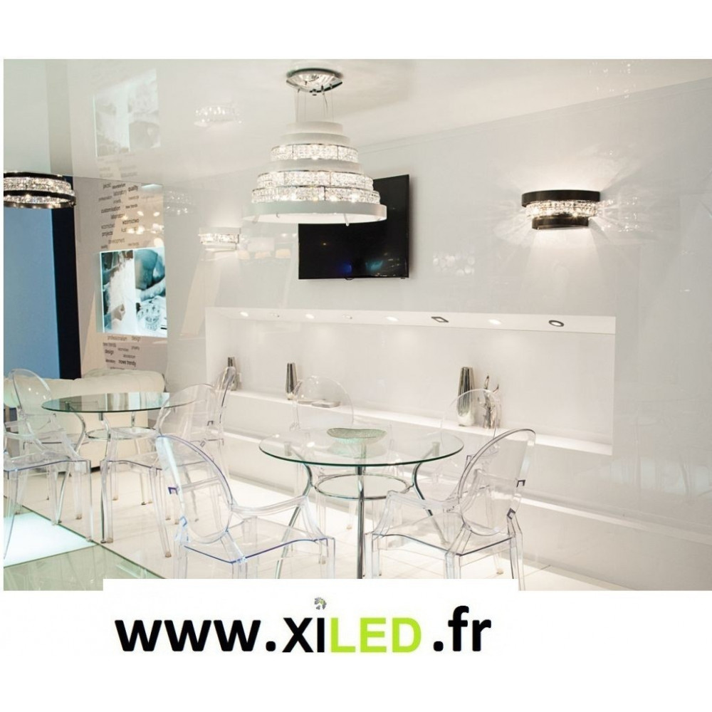 Éclairez votre espace avec notre ampoule LED G4 - 270 lm, 2.5 W, 3000K  blanc chaud! (Translate: Light up your space with our LED G4 bulb - 270  lumens, 2.5 watts, 3000K warm white!)